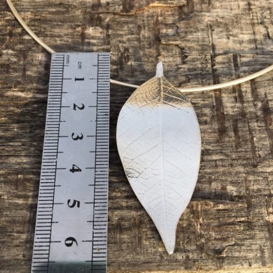 Chilli Designs Leaf Pendant