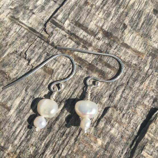 Chilli Designs cultured pearl drop earrings