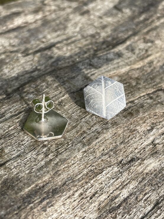 Chilli Designs hexagon leaf stud earrings