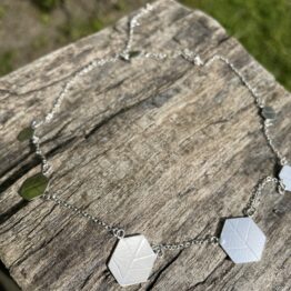 Chilli Designs short hexagon necklace