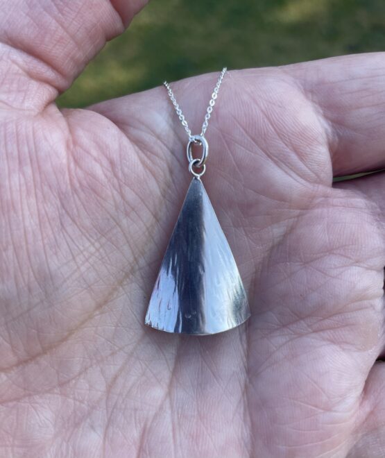 Curved triangle pendant necklace